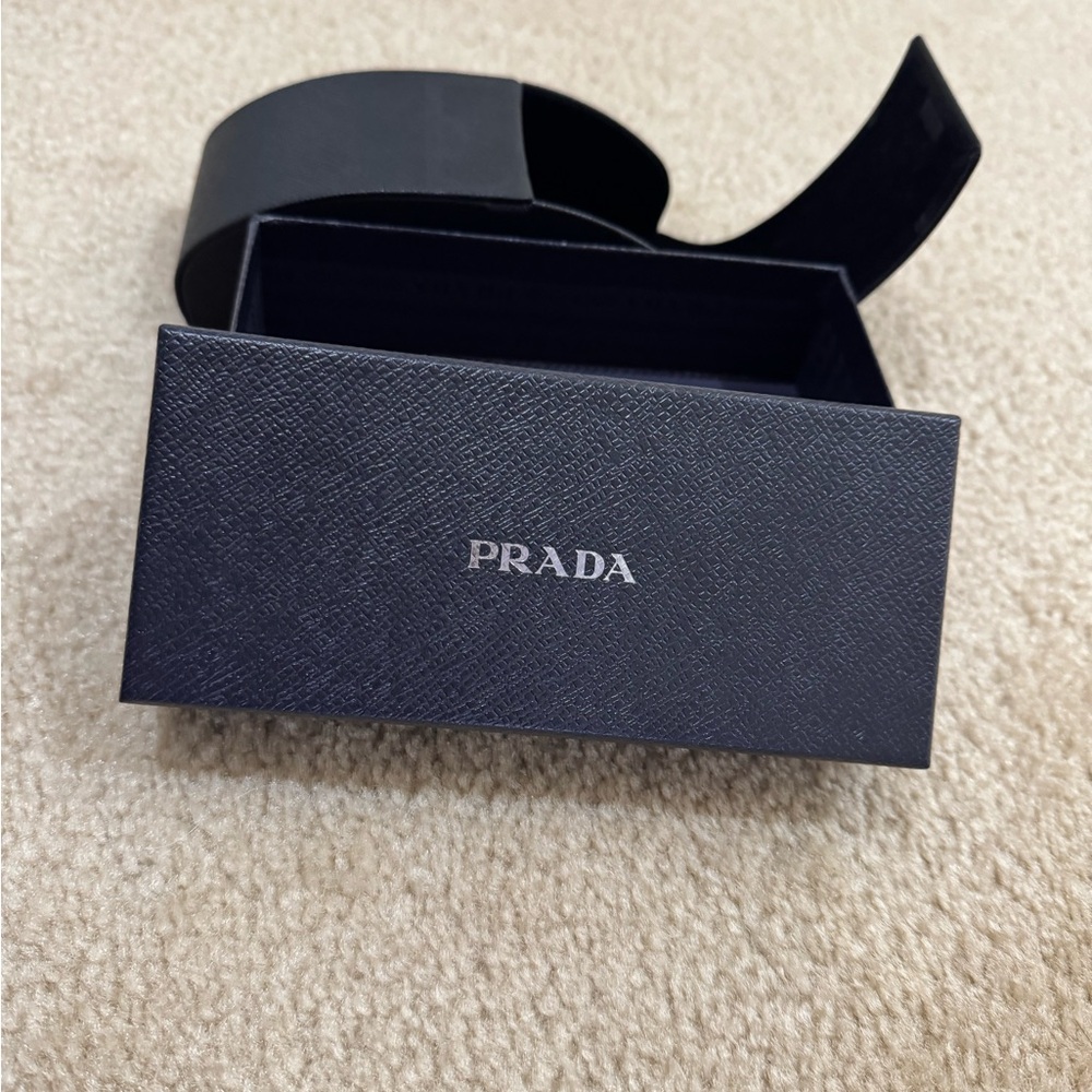 Prada women’s Black eyeglasses Box - Picture 3 of 8